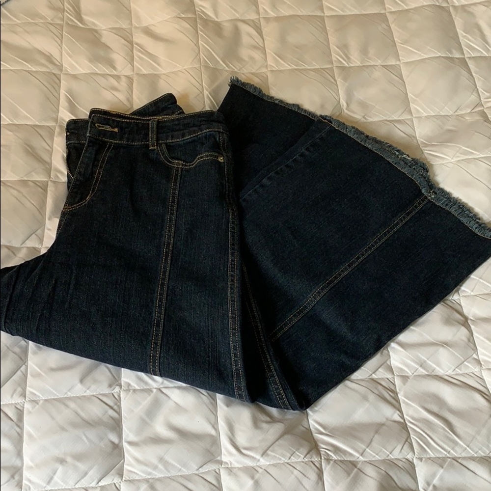 Du Jour Cropped Flare Jeans